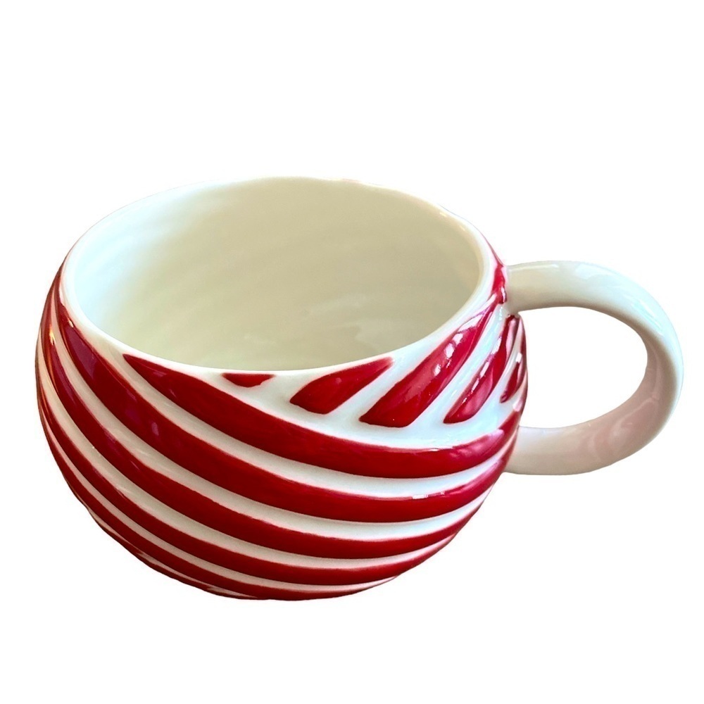 Starbucks 2013 Red White Swirl Stripe Candy Cane Holiday Coffee Tea Mug Cup
